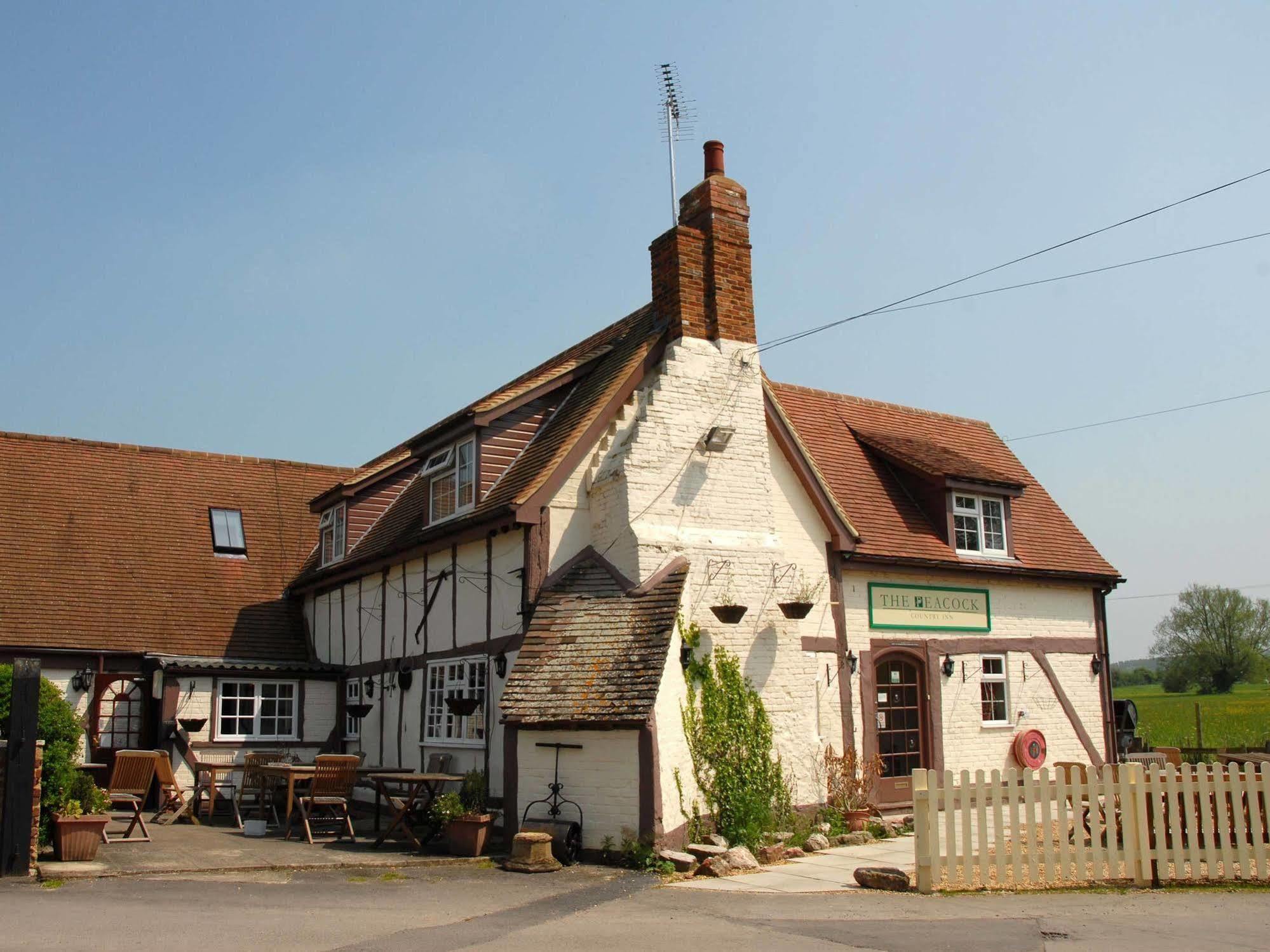 The Peacock Country Inn Chinnor Exterior photo